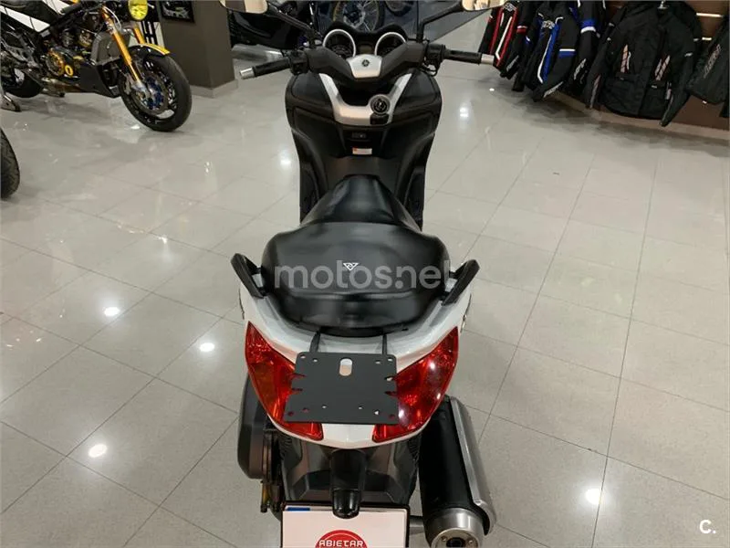 Yamaha XMAX 125 – Vista 11