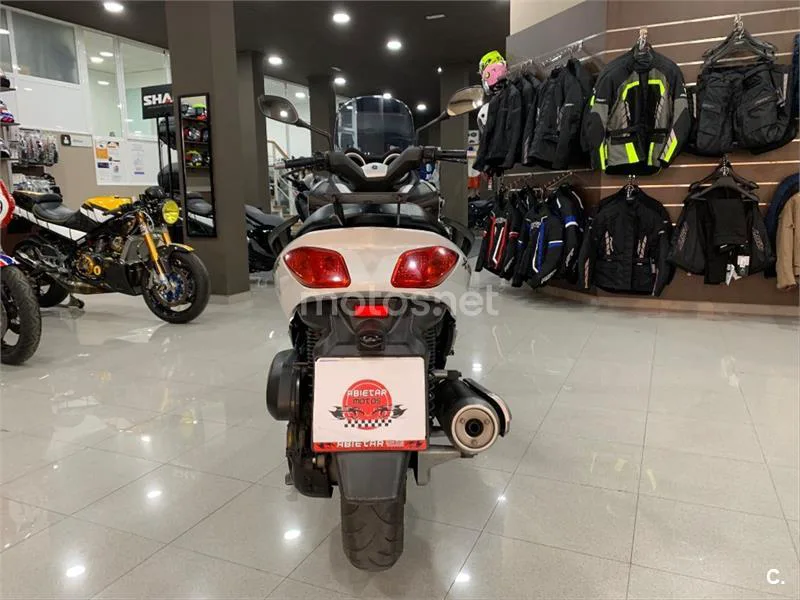 Yamaha XMAX 125 – Vista 8