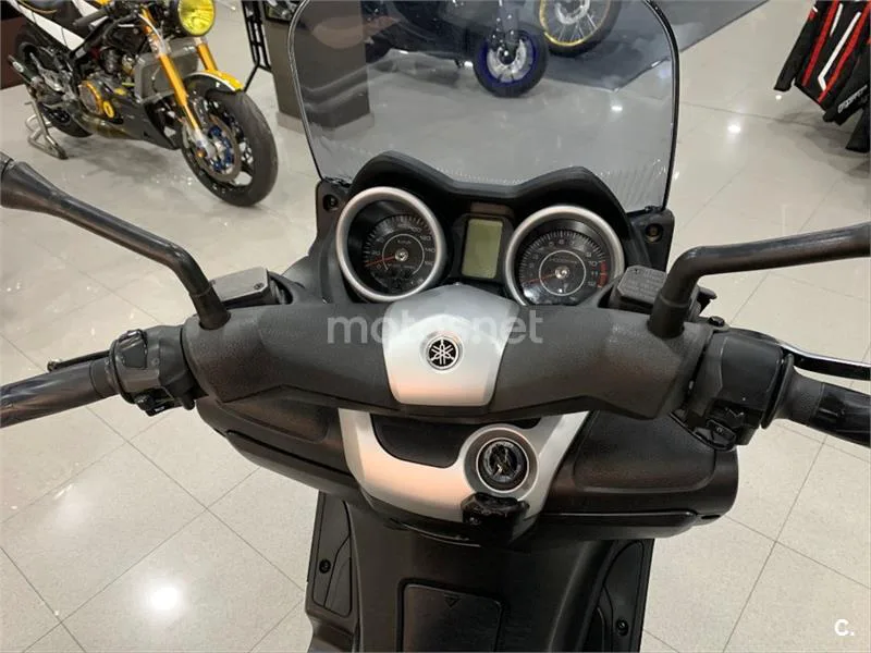 Yamaha XMAX 125 – Vista 9