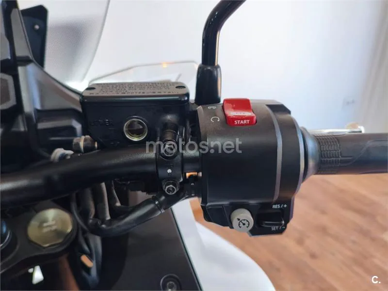 Honda NT1100 – Vista 14