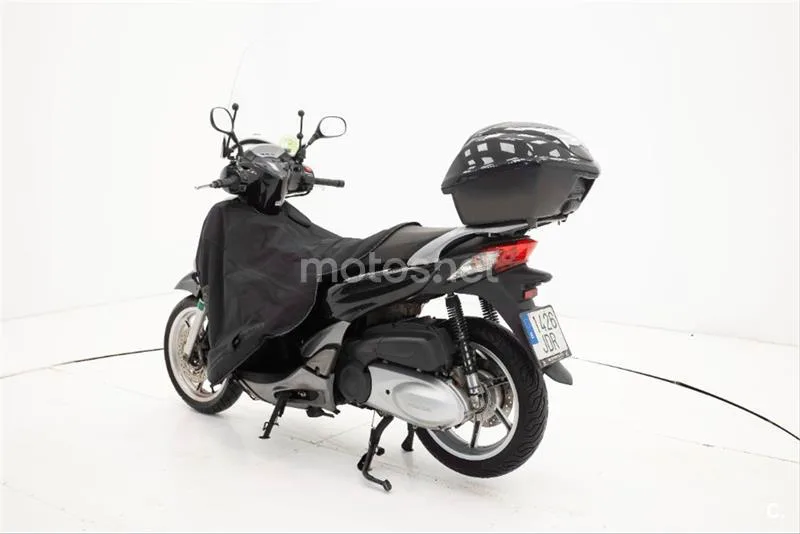 Honda SH 300i – Vista 10