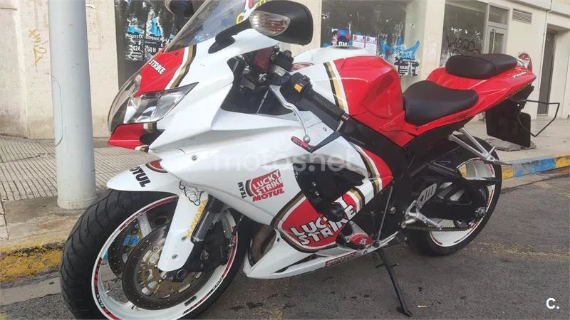 Suzuki GSX R750 – Vista 3