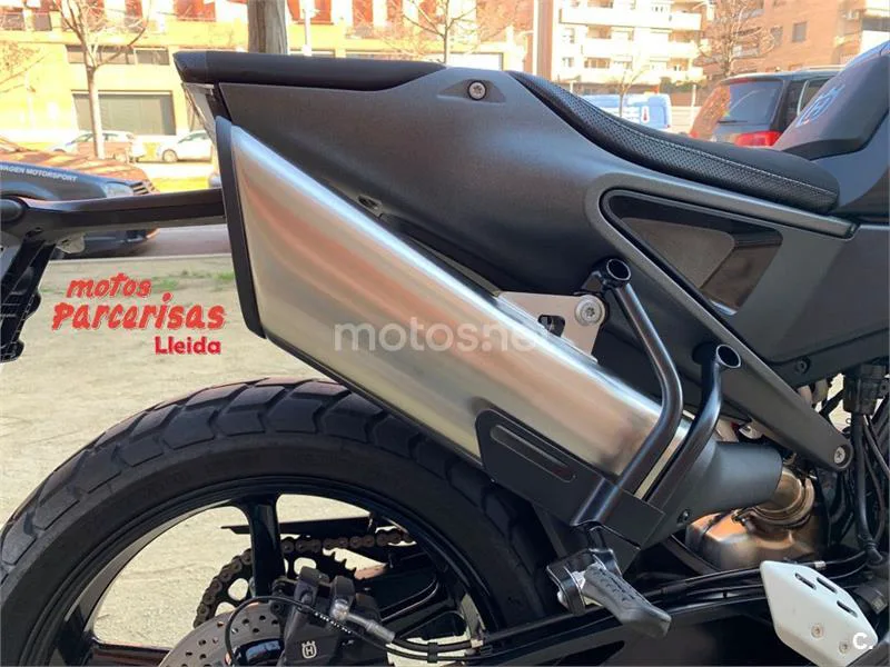 Husqvarna Svartpilen 801 – Vista 11