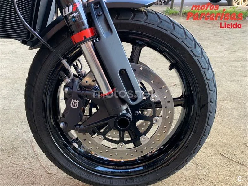 Husqvarna Svartpilen 801 – Vista 15