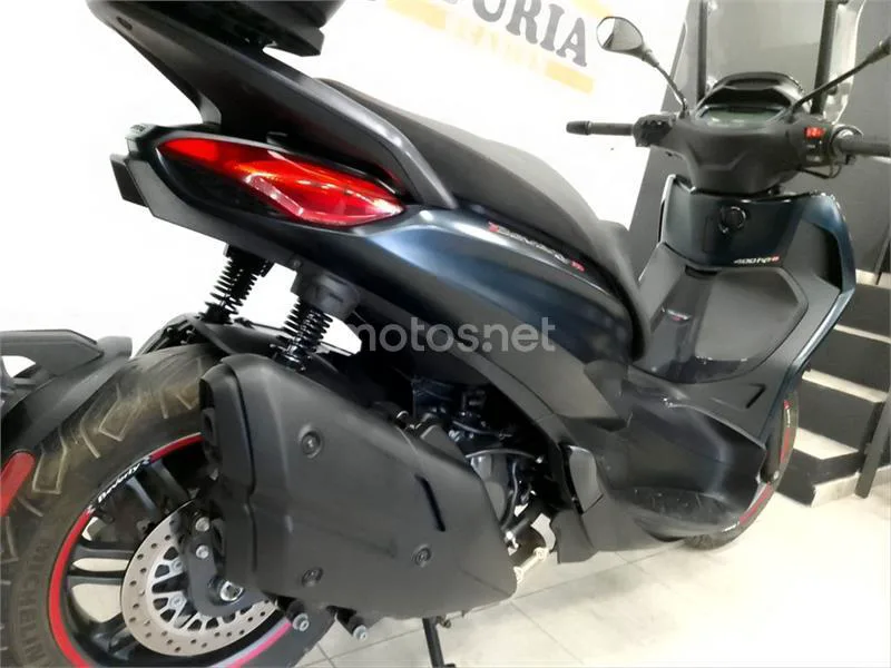 Piaggio Beverly – Vista 4