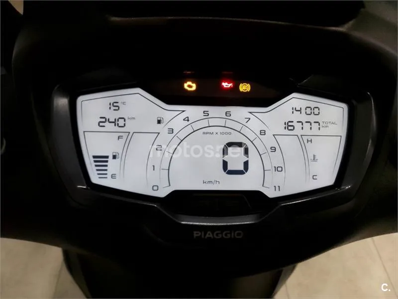 Piaggio Beverly – Vista 8