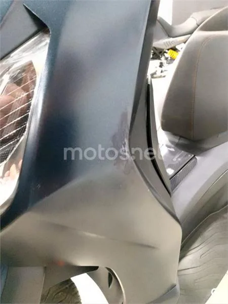 Piaggio Beverly – Vista 9