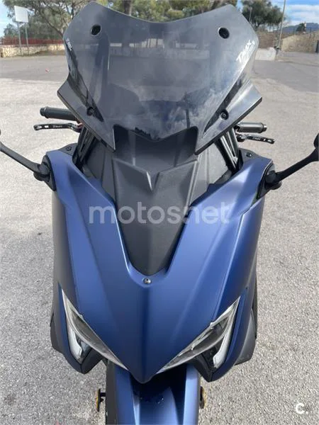 Yamaha TMAX 530 – Vista 13