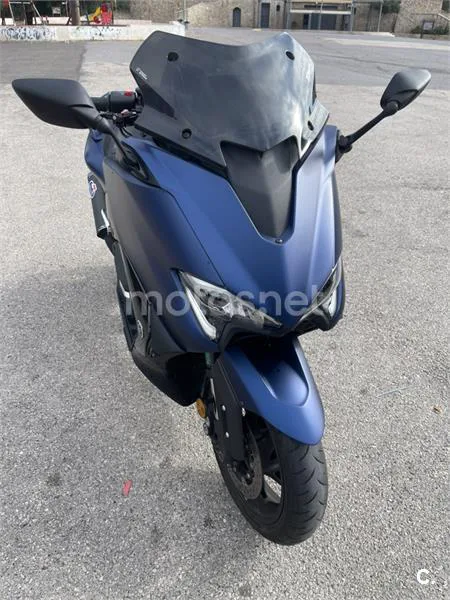 Yamaha TMAX 530 – Vista 8