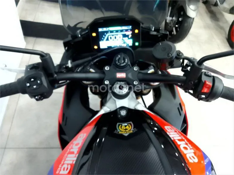 Aprilia Tuono V4 1100 Factory – Vista 8