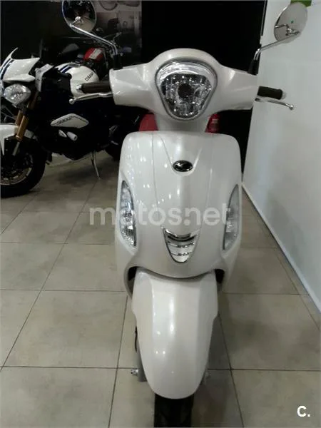 Kymco Filly 125 – Vista 4