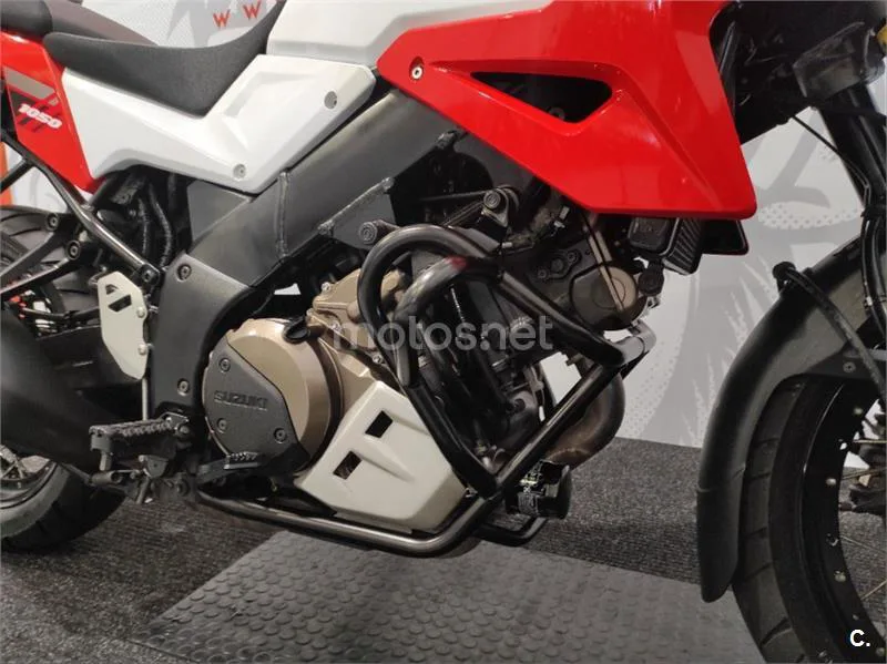 Suzuki V-Strom 1050 – Vista 7