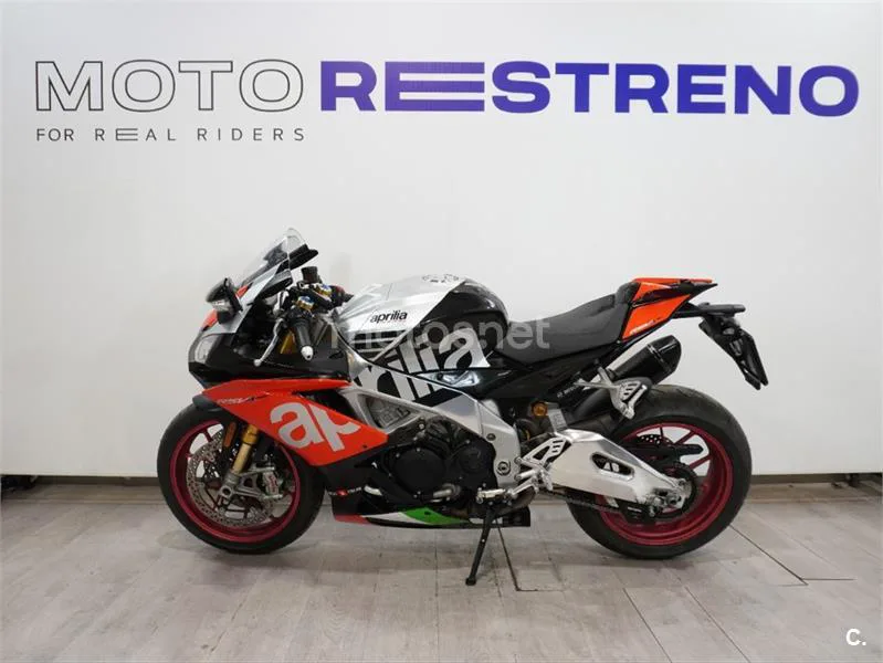 Aprilia RSV4 RF – Vista 5