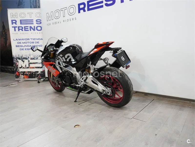 Aprilia RSV4 RF – Vista 7