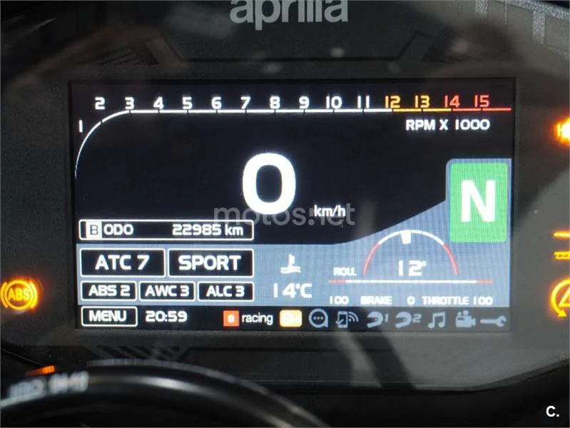 Aprilia RSV4 RF – Vista 9