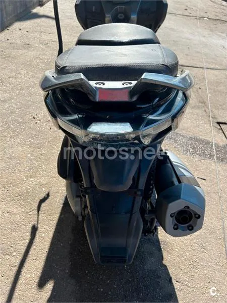 Kymco Xciting 400 – Vista 3