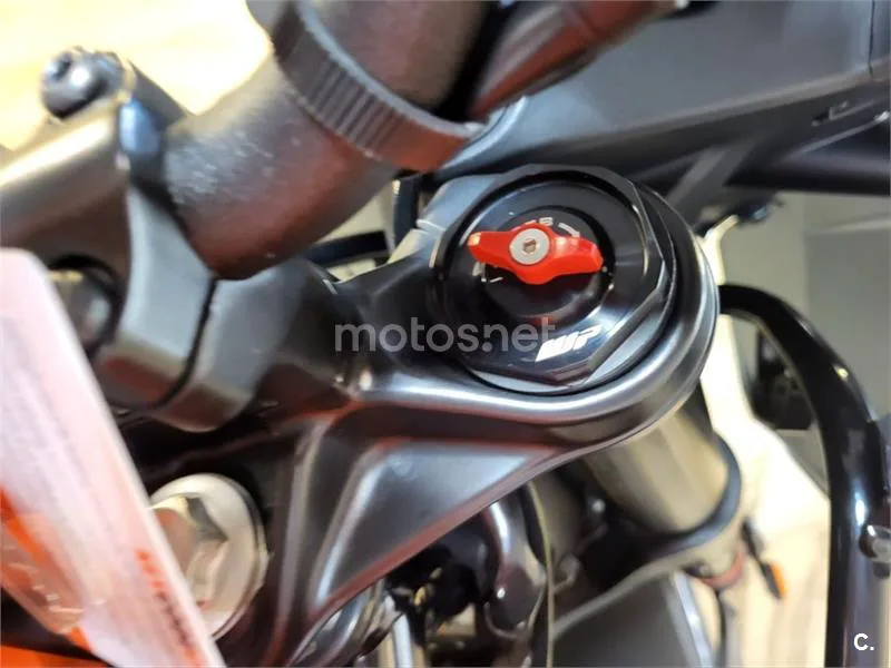 KTM 390 – Vista 13