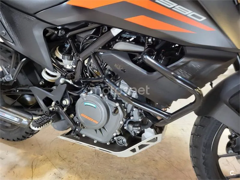 KTM 390 – Vista 15