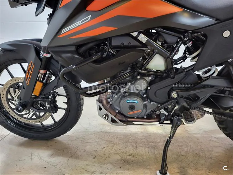 KTM 390 – Vista 16