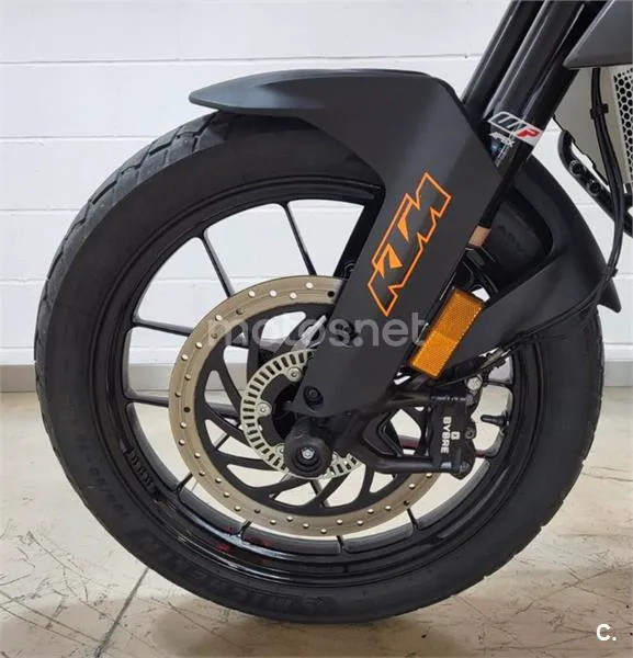 KTM 390 – Vista 21