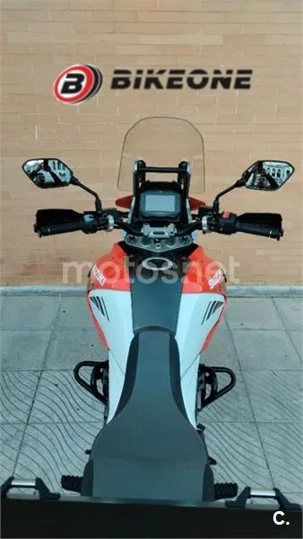 Suzuki V-Strom 1050 – Vista 7