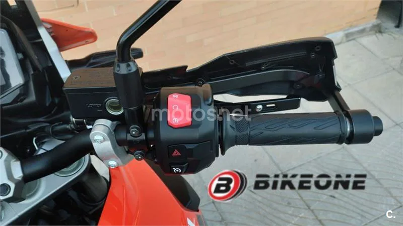Suzuki V-Strom 1050 – Vista 9