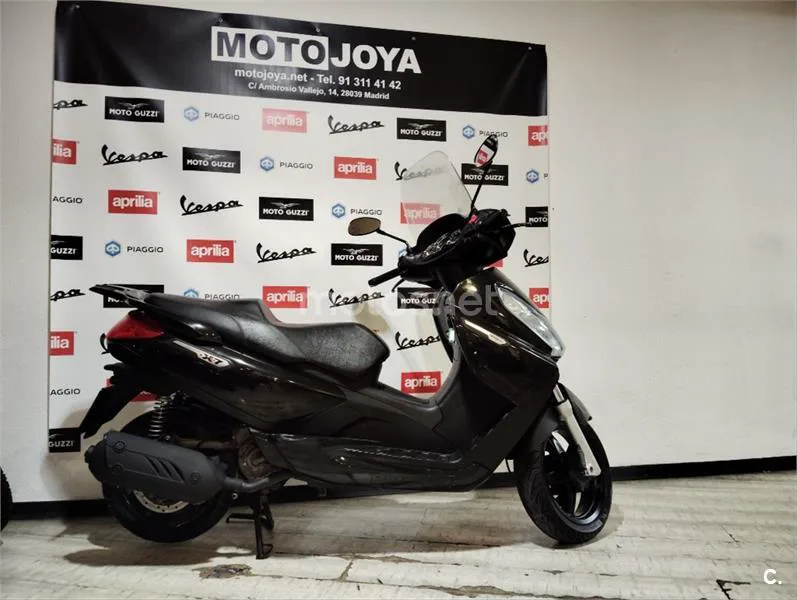 Piaggio X7 Evo 300 – Vista 4