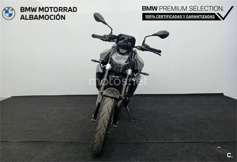 BMW F 900 R – Vista 3