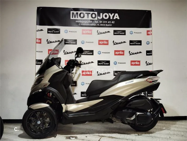 Piaggio MP3 400 – Vista 3