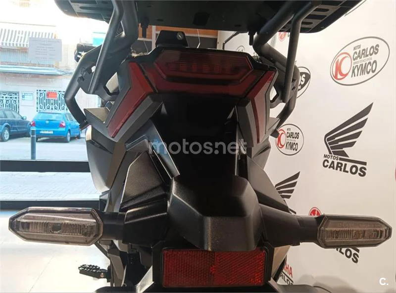 Honda X-ADV – Vista 14