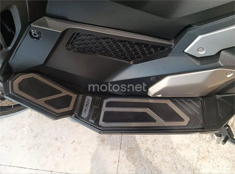 Honda X-ADV – Vista 18