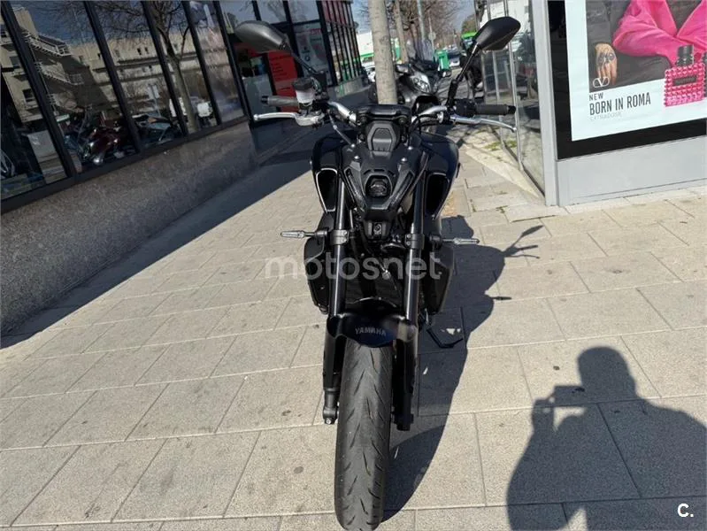 Yamaha MT-09 – Vista 6