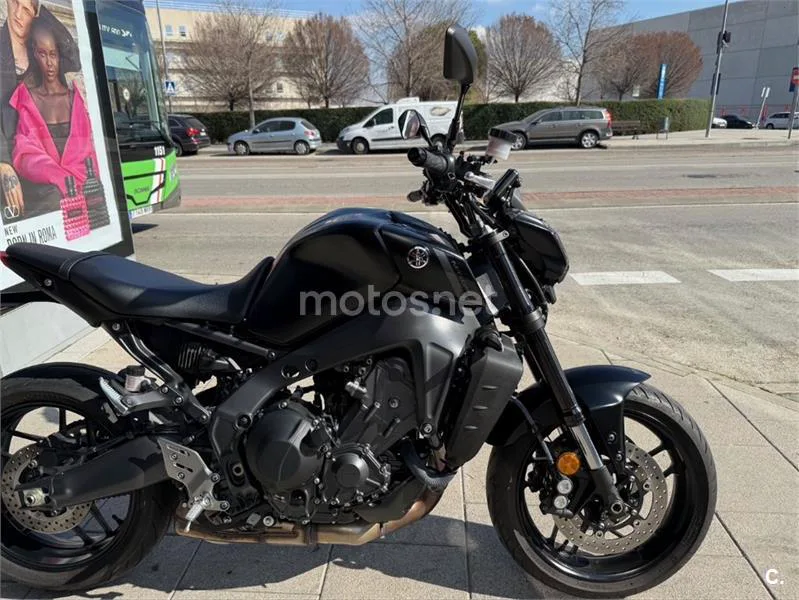 Yamaha MT-09 – Vista 10