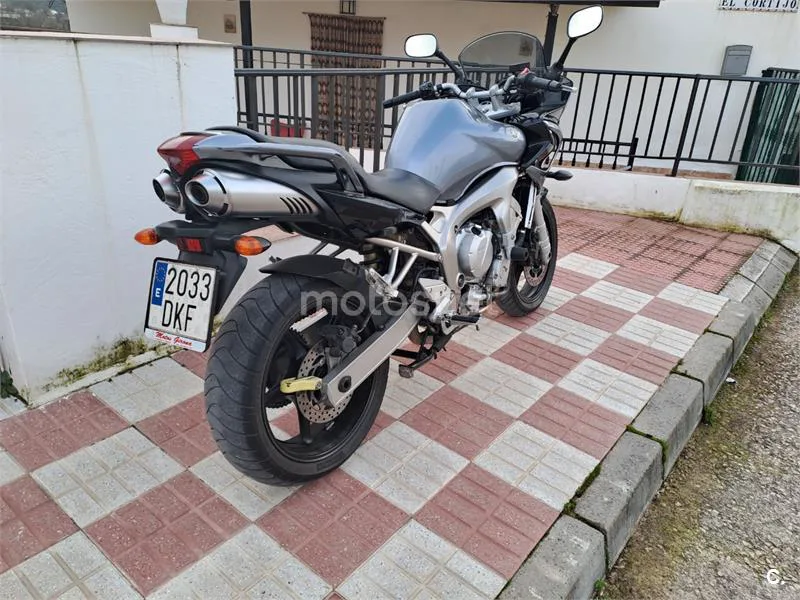 Yamaha FZ6 N – Vista 7