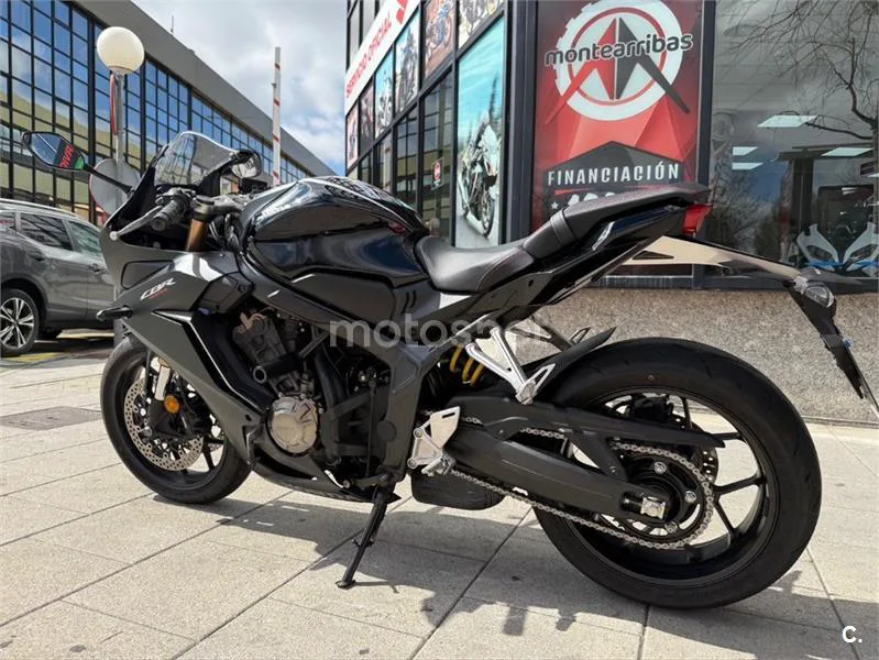 Honda CBR 650 R – Vista 12