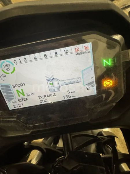 Kawasaki Ninja 7 Hybrid - Vista 5