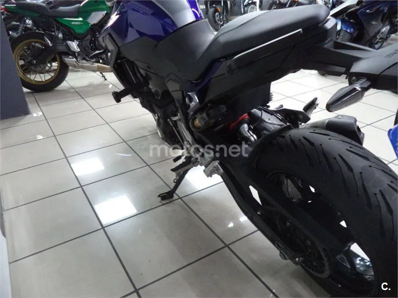 BMW F 900 R – Vista 7
