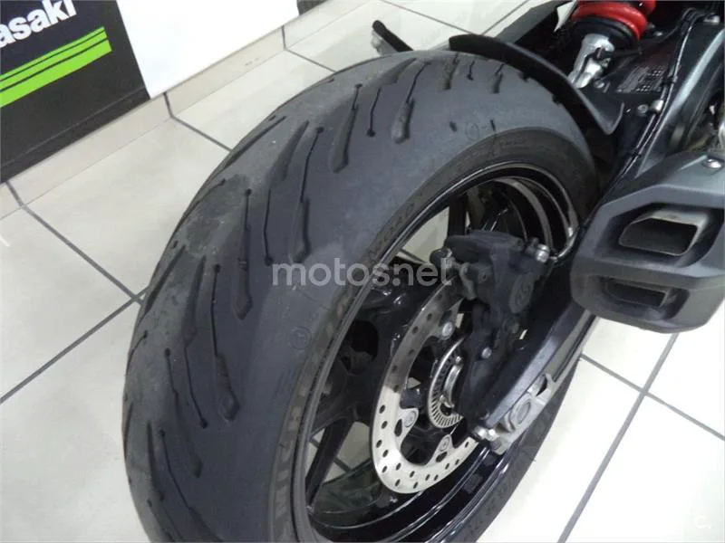 BMW F 900 R – Vista 8