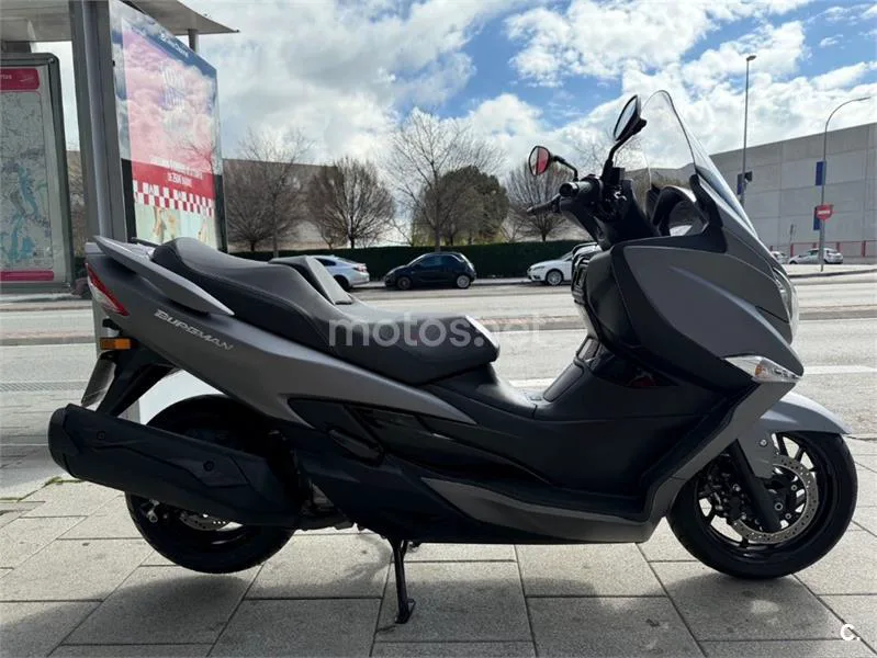 Suzuki Burgman 400 – Vista 6