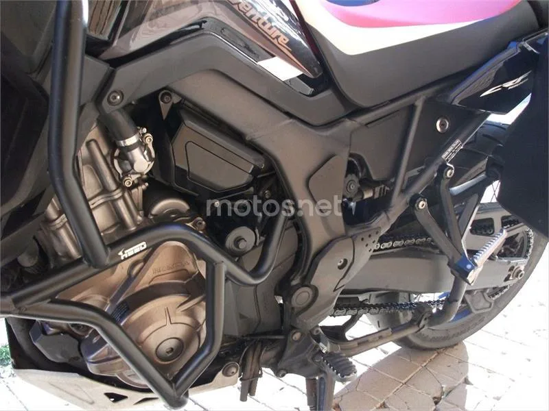 Honda CRF 1000L Africa Twin – Vista 8