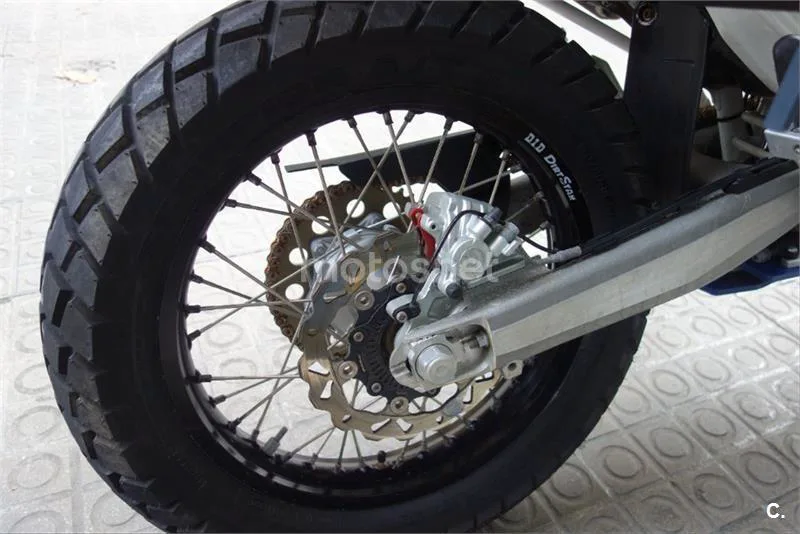 Husqvarna 701 Enduro – Vista 20