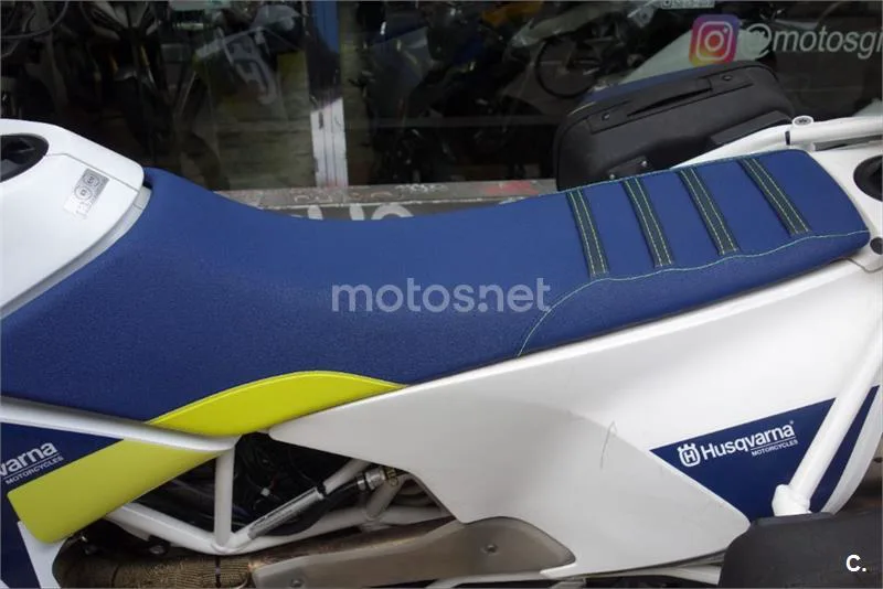 Husqvarna 701 Enduro – Vista 28