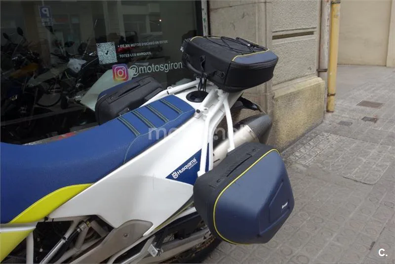 Husqvarna 701 Enduro – Vista 4