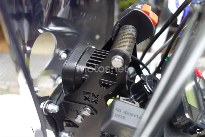 Husqvarna 701 Enduro – Vista 32