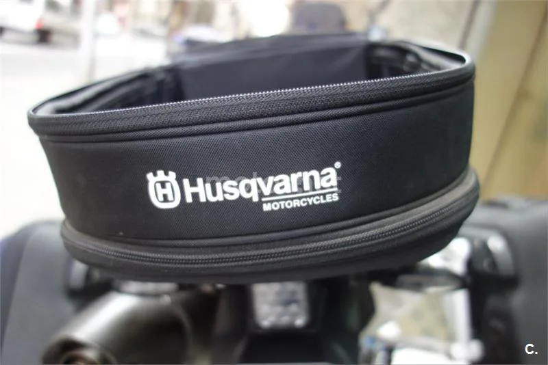 Husqvarna 701 Enduro – Vista 36