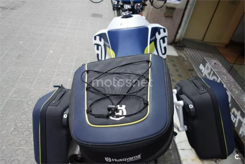 Husqvarna 701 Enduro – Vista 38
