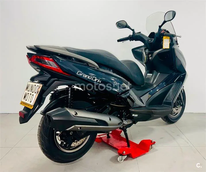 Kymco Grand Dink 300 – Vista 6