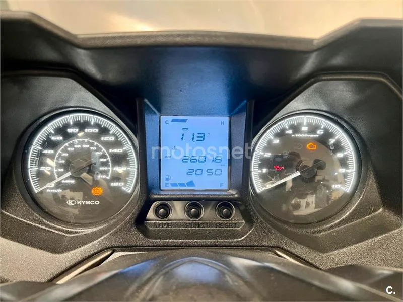 Kymco Grand Dink 300 – Vista 9