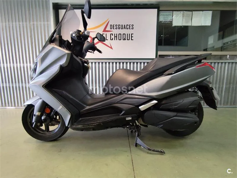 Kymco Super Dink 350 – Vista 3