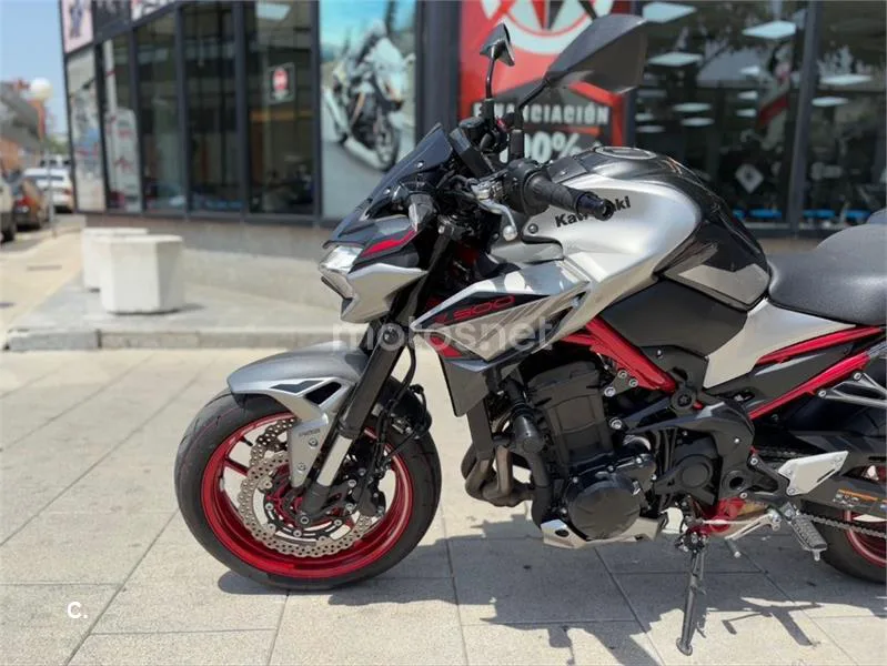 Kawasaki Z900 – Vista 3